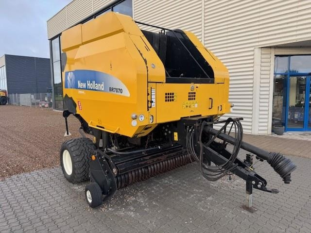 New Holland BR7070 - Χορτοδετική μηχανή στρόγγυλης μπάλας: φωτογραφία 2 New Holland BR7070 - Χορτοδετική μηχανή στρόγγυλης μπάλας: φωτογραφία 2