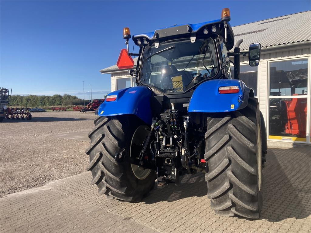 New Holland T7.225 AC MY 18 - Τρακτέρ: φωτογραφία 4 New Holland T7.225 AC MY 18 - Τρακτέρ: φωτογραφία 4