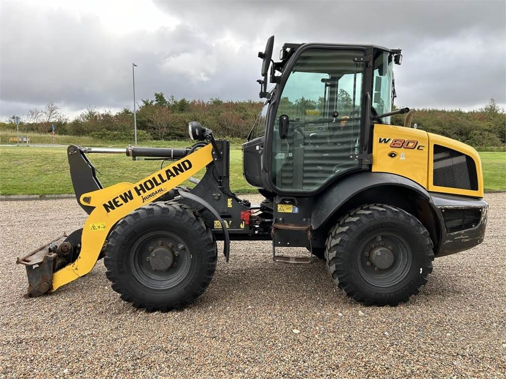 New Holland W80C ZB HS-AG - Ελαστιχοφόρος φορτωτής: φωτογραφία 4 New Holland W80C ZB HS-AG - Ελαστιχοφόρος φορτωτής: φωτογραφία 4