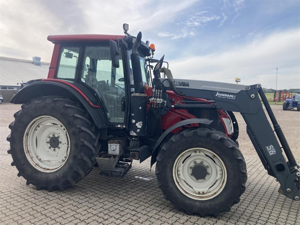 Valtra N123 MED FRONTLÆSSER - Τρακτέρ: φωτογραφία 2 Valtra N123 MED FRONTLÆSSER - Τρακτέρ: φωτογραφία 2