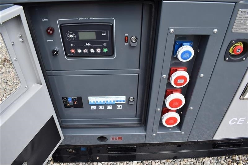 - - - Baudouin 17 kVa - Βιομηχανική γεννήτρια: φωτογραφία 5 - - - Baudouin 17 kVa - Βιομηχανική γεννήτρια: φωτογραφία 5