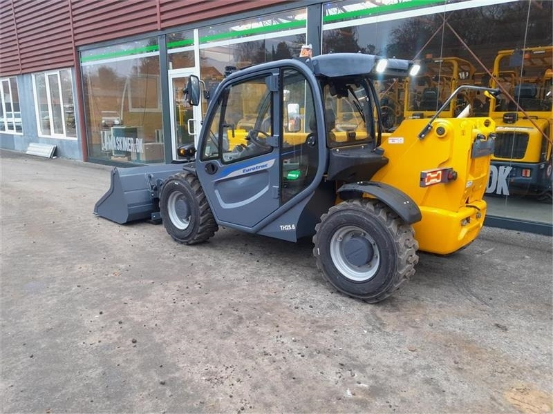 - - - EUROTRAC TH25.6 FABRIKS NY - Τηλεσκοπικός φορτωτής: φωτογραφία 3 - - - EUROTRAC TH25.6 FABRIKS NY - Τηλεσκοπικός φορτωτής: φωτογραφία 3