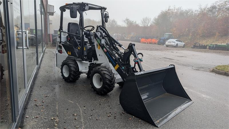 Eurotrac W11-E DEMO - Σπαστός φορτωτής: φωτογραφία 5 Eurotrac W11-E DEMO - Σπαστός φορτωτής: φωτογραφία 5