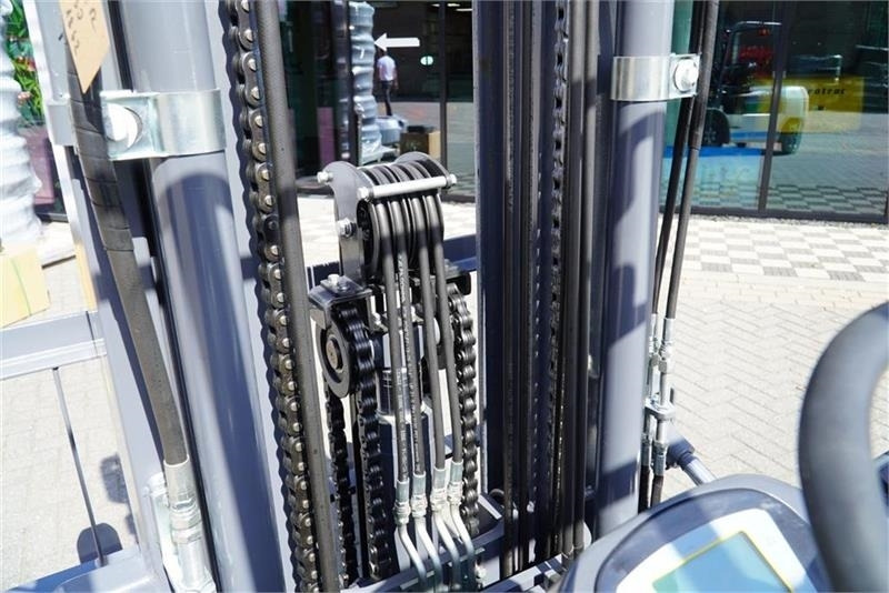 Ηλεκτροκίνητο περονοφόρο Eurotrac: φωτογραφία 9 Ηλεκτροκίνητο περονοφόρο Eurotrac: φωτογραφία 9