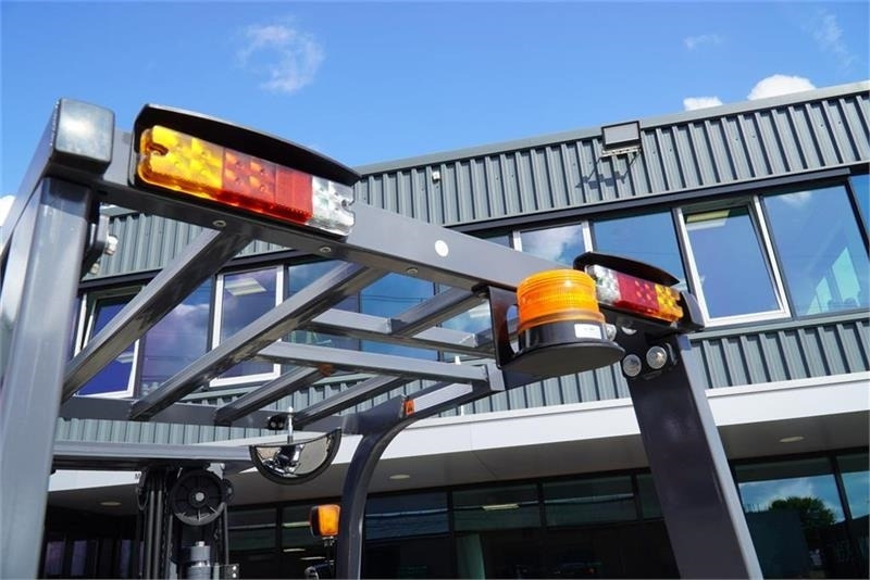 Ηλεκτροκίνητο περονοφόρο Eurotrac: φωτογραφία 14 Ηλεκτροκίνητο περονοφόρο Eurotrac: φωτογραφία 14