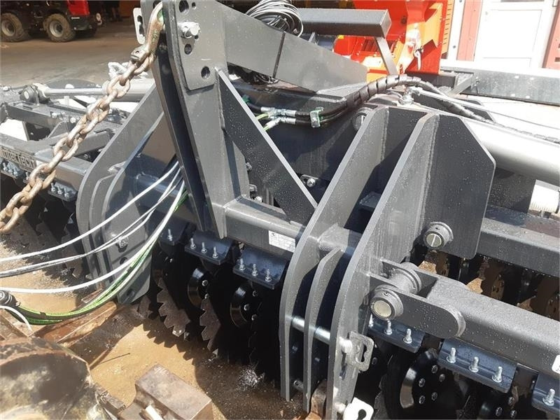 Leasing Inter-Tech disc harve med frø udstyr  Inter-Tech disc harve med frø udstyr: φωτογραφία 7