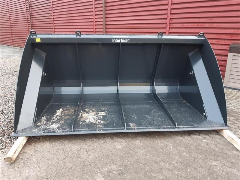 Inter-Tech højtipskovl inter-tech 3 meters - Κουβάς για φορτωτή: φωτογραφία 5 Inter-Tech højtipskovl inter-tech 3 meters - Κουβάς για φορτωτή: φωτογραφία 5