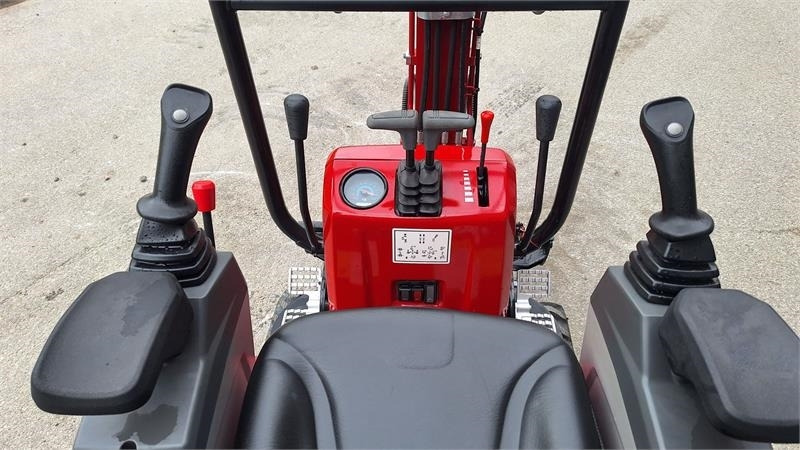 Mole M10 Ny - Μίνι εκσκαφέας: φωτογραφία 3 Mole M10 Ny - Μίνι εκσκαφέας: φωτογραφία 3