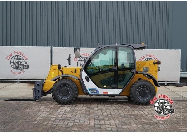 - - - XCMG XC6-2506E - Τηλεσκοπικός φορτωτής: φωτογραφία 2 - - - XCMG XC6-2506E - Τηλεσκοπικός φορτωτής: φωτογραφία 2
