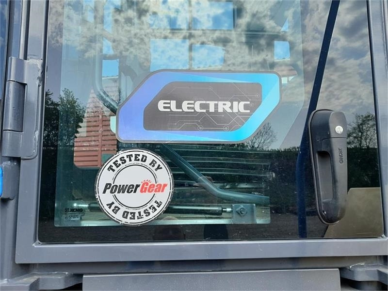 XCMG XC968-EV ELEKTRISK - Ελαστιχοφόρος φορτωτής: φωτογραφία 4 XCMG XC968-EV ELEKTRISK - Ελαστιχοφόρος φορτωτής: φωτογραφία 4