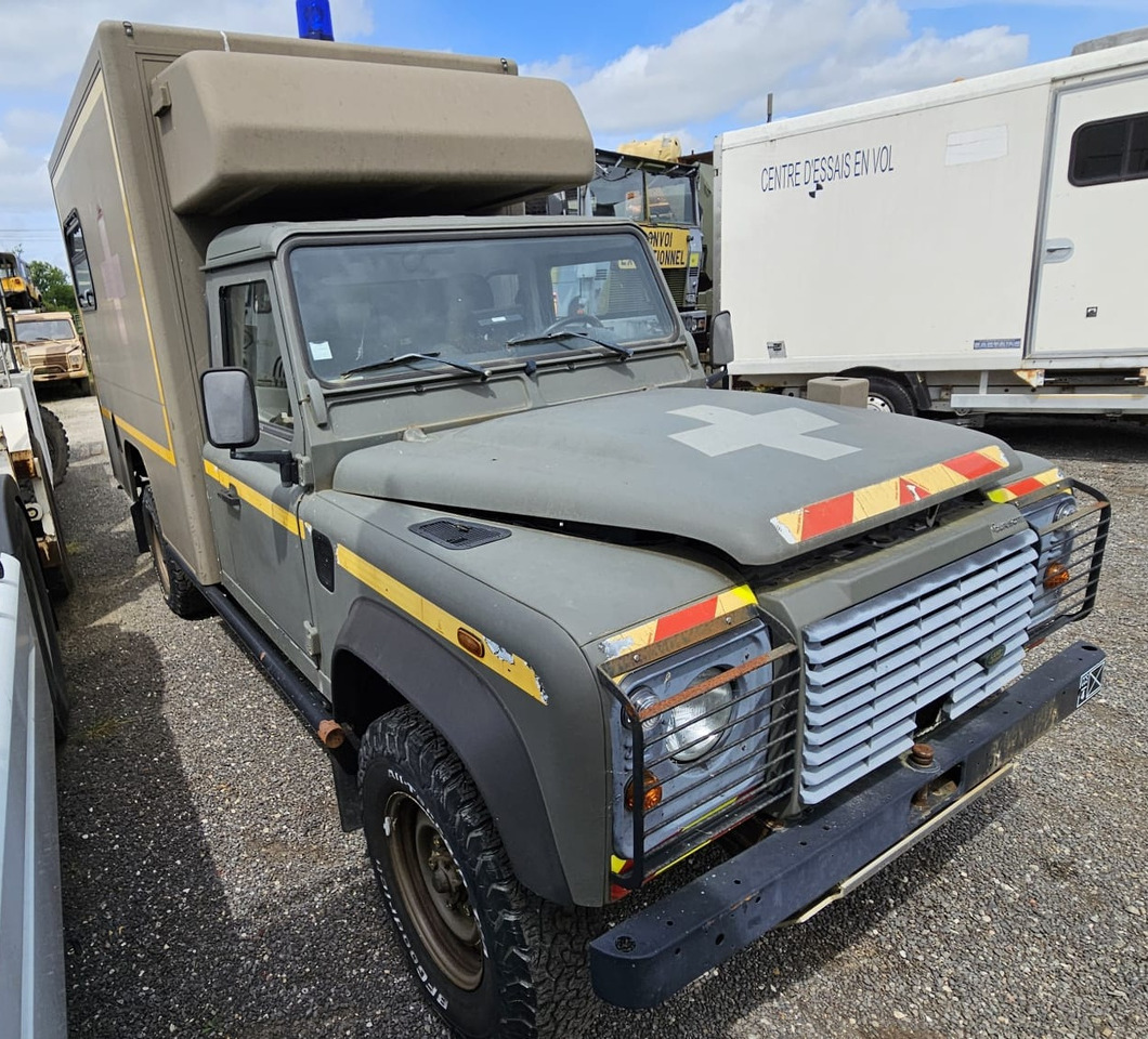 LAND ROVER Défender Ambulance - Ελαφρύ επαγγελματικό: φωτογραφία 1 LAND ROVER Défender Ambulance - Ελαφρύ επαγγελματικό: φωτογραφία 1