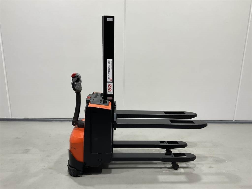 BT SWE080L - Μηχάνημα στοίβαξης: φωτογραφία 1 BT SWE080L - Μηχάνημα στοίβαξης: φωτογραφία 1