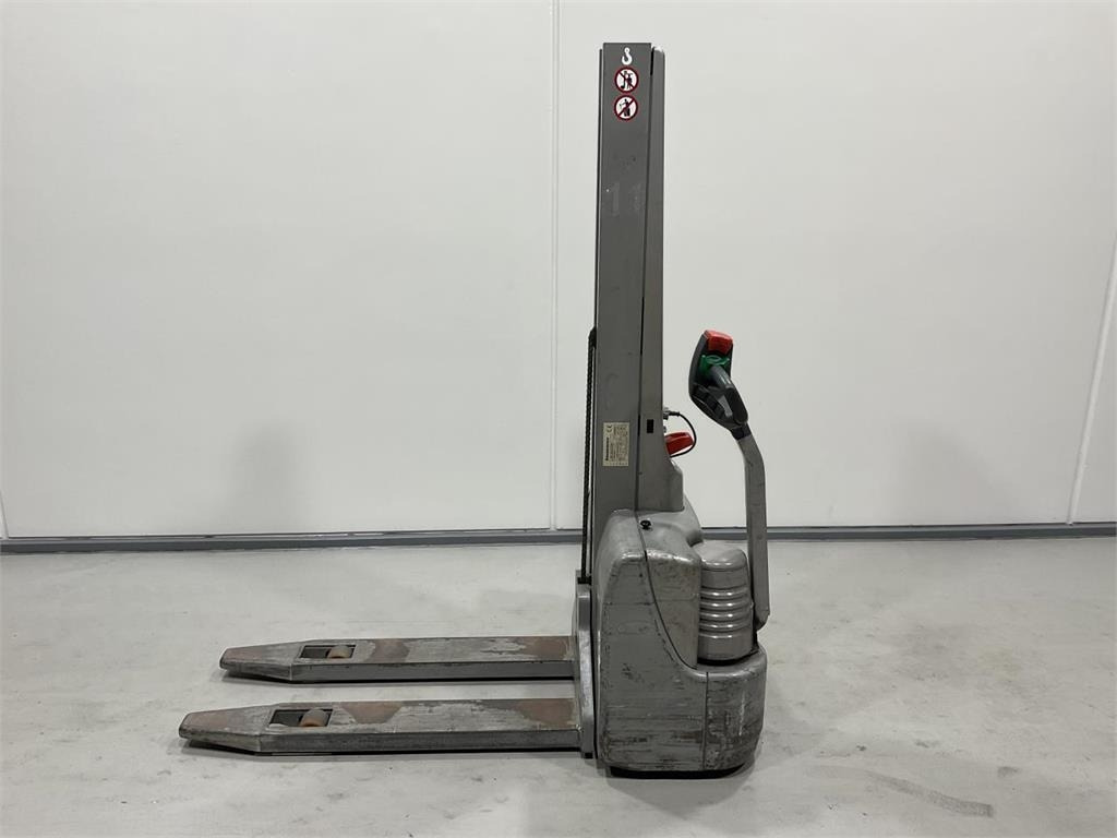 Jungheinrich EMC 10 - Μηχάνημα στοίβαξης: φωτογραφία 3 Jungheinrich EMC 10 - Μηχάνημα στοίβαξης: φωτογραφία 3