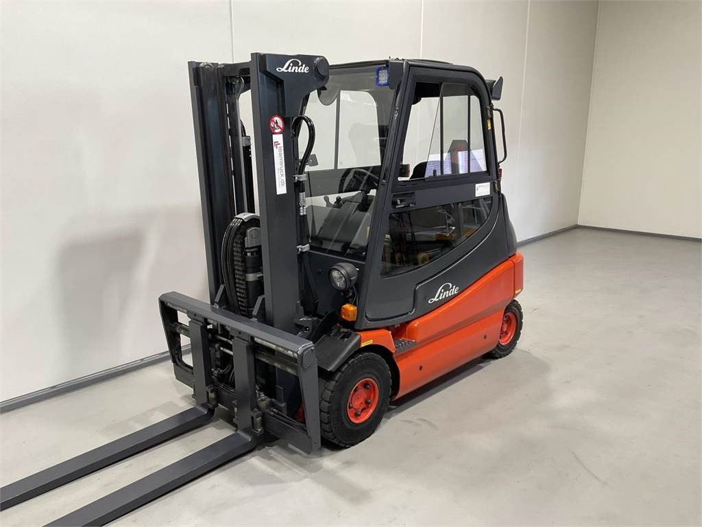 Linde E25P - 02 - Ηλεκτροκίνητο περονοφόρο: φωτογραφία 4 Linde E25P - 02 - Ηλεκτροκίνητο περονοφόρο: φωτογραφία 4