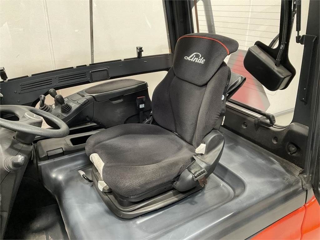 Linde E35L-01 - Ηλεκτροκίνητο περονοφόρο: φωτογραφία 5 Linde E35L-01 - Ηλεκτροκίνητο περονοφόρο: φωτογραφία 5