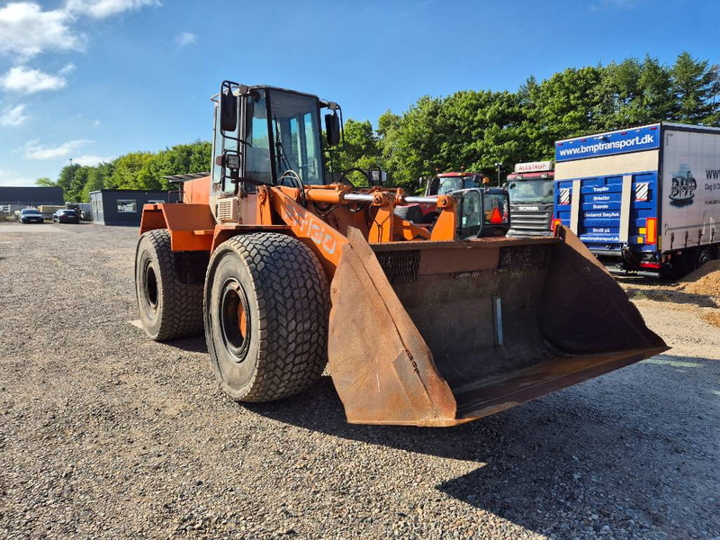 Hitachi FR 130 - Ελαστιχοφόρος φορτωτής: φωτογραφία 2 Hitachi FR 130 - Ελαστιχοφόρος φορτωτής: φωτογραφία 2