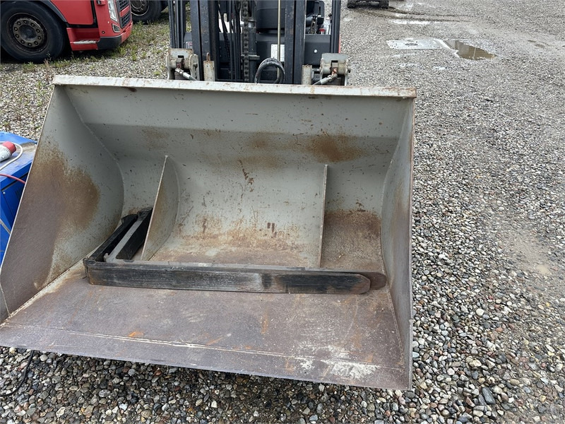 NP A18 truck with shovel and forks - Ηλεκτροκίνητο περονοφόρο: φωτογραφία 2 NP A18 truck with shovel and forks - Ηλεκτροκίνητο περονοφόρο: φωτογραφία 2