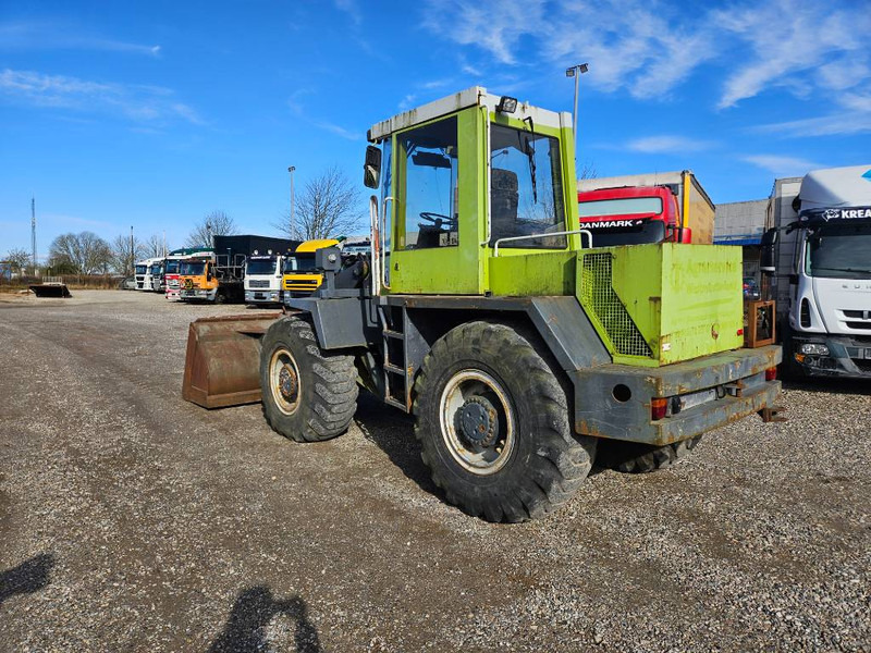 O & K L 15 + Bucket + Quickshift - Ελαστιχοφόρος φορτωτής: φωτογραφία 3 O & K L 15 + Bucket + Quickshift - Ελαστιχοφόρος φορτωτής: φωτογραφία 3