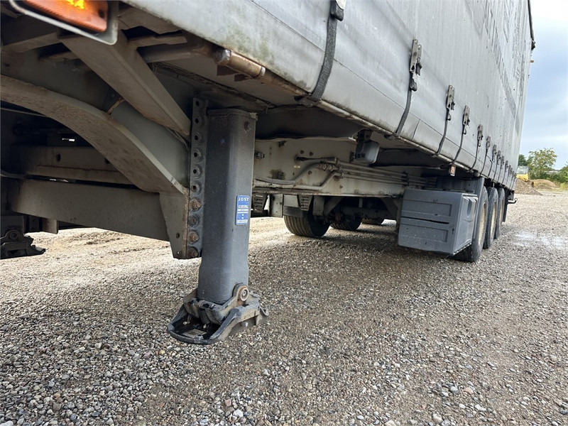 Schmitz Cargobull Machine transport trailer with bag ramp - Επικαθήμενο με χαμηλό δάπεδο: φωτογραφία 5 Schmitz Cargobull Machine transport trailer with bag ramp - Επικαθήμενο με χαμηλό δάπεδο: φωτογραφία 5