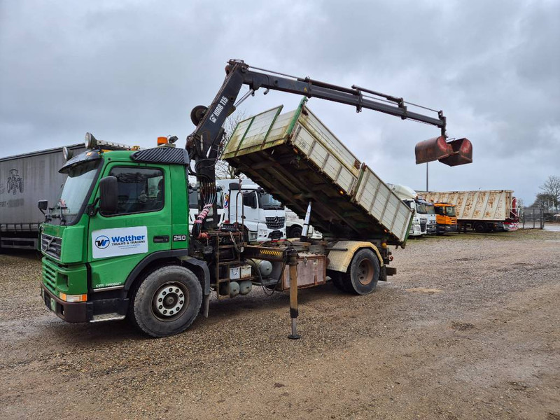 Volvo FM 7 250 // 4x2 // HIAB 115-3 Radio// Tipper - Φορτηγό με γερανό: φωτογραφία 1 Volvo FM 7 250 // 4x2 // HIAB 115-3 Radio// Tipper - Φορτηγό με γερανό: φωτογραφία 1