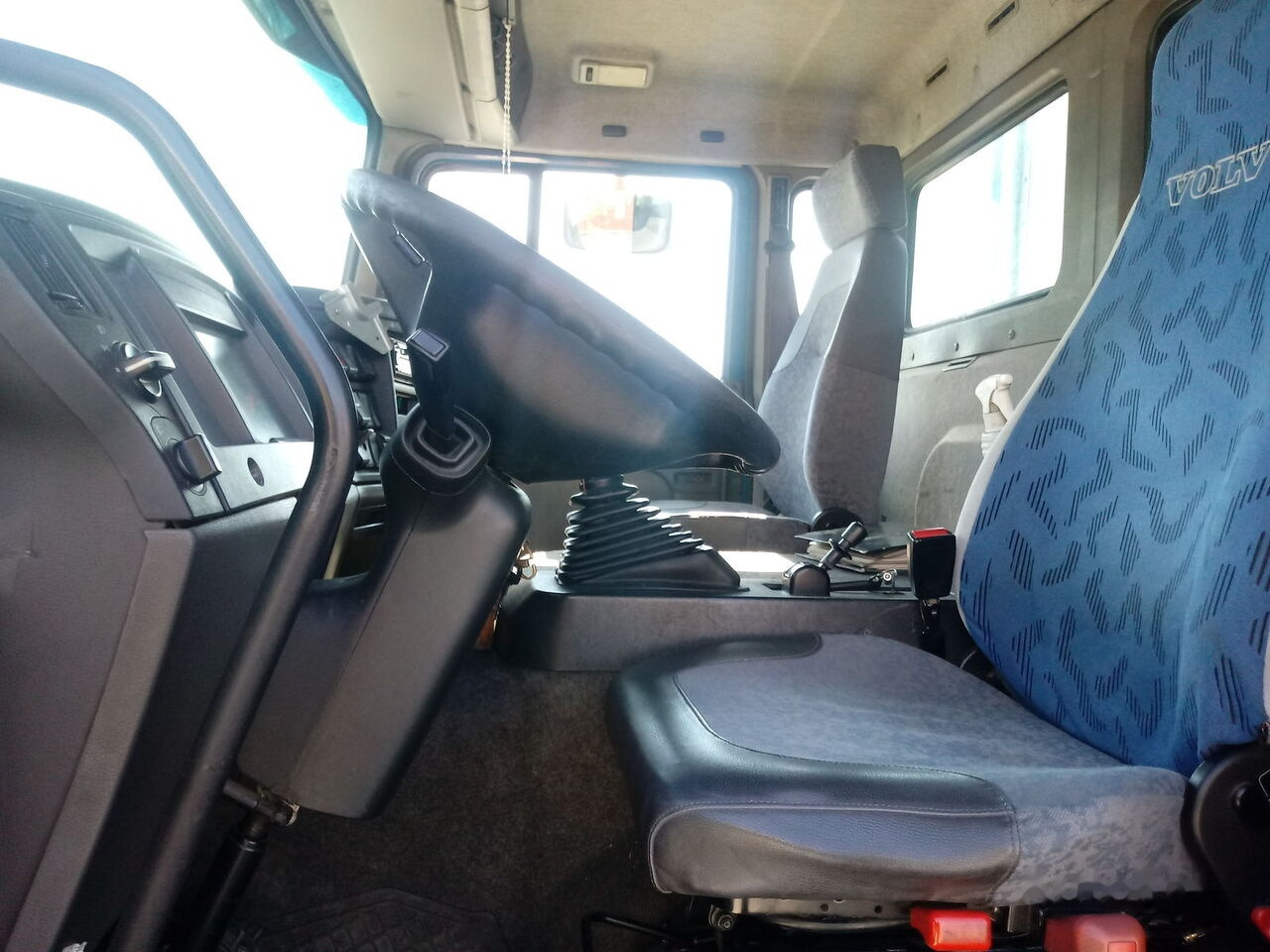 Φορτηγό κόφα Volvo FL6.250: φωτογραφία 8 Φορτηγό κόφα Volvo FL6.250: φωτογραφία 8