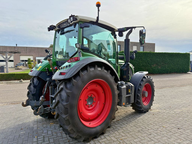 Fendt 513 Vario Power - Τρακτέρ: φωτογραφία 3 Fendt 513 Vario Power - Τρακτέρ: φωτογραφία 3