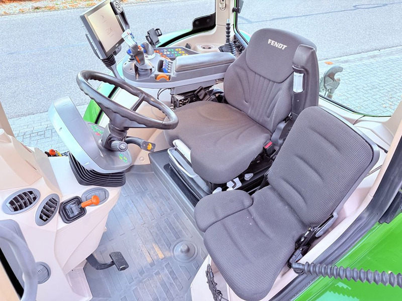 Fendt 724 S4 Profi Plus - Τρακτέρ: φωτογραφία 5 Fendt 724 S4 Profi Plus - Τρακτέρ: φωτογραφία 5