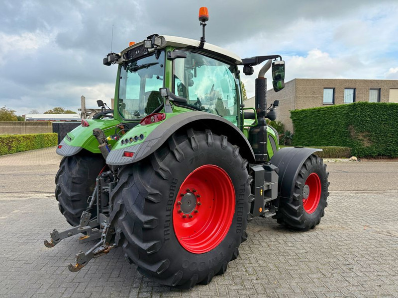 Fendt 724 Vario Gen 6 Profi Plus - Τρακτέρ: φωτογραφία 3 Fendt 724 Vario Gen 6 Profi Plus - Τρακτέρ: φωτογραφία 3