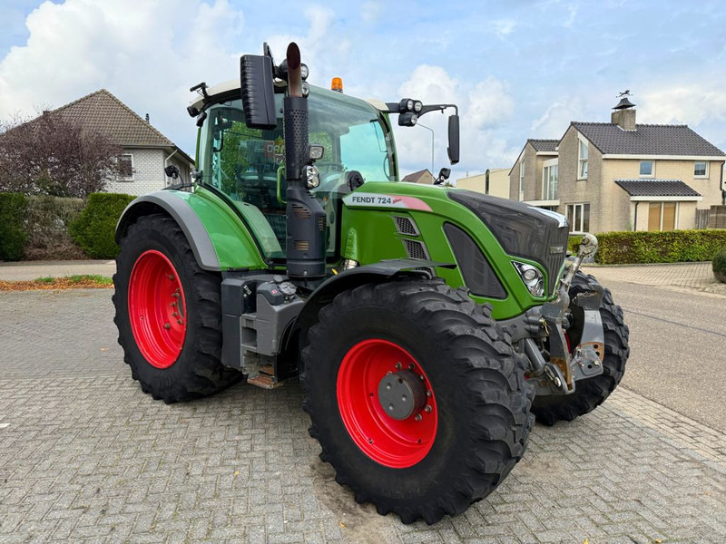 Fendt 724 Vario S4 Profiplus - Τρακτέρ: φωτογραφία 4 Fendt 724 Vario S4 Profiplus - Τρακτέρ: φωτογραφία 4