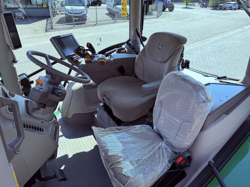 John Deere 6R130 Command Pro Autopowr - Τρακτέρ: φωτογραφία 5 John Deere 6R130 Command Pro Autopowr - Τρακτέρ: φωτογραφία 5