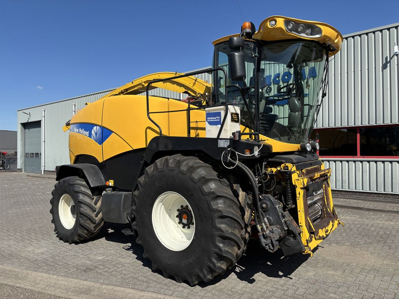 New Holland FR9050 - Ενσιρωτική μηχανή: φωτογραφία 4 New Holland FR9050 - Ενσιρωτική μηχανή: φωτογραφία 4