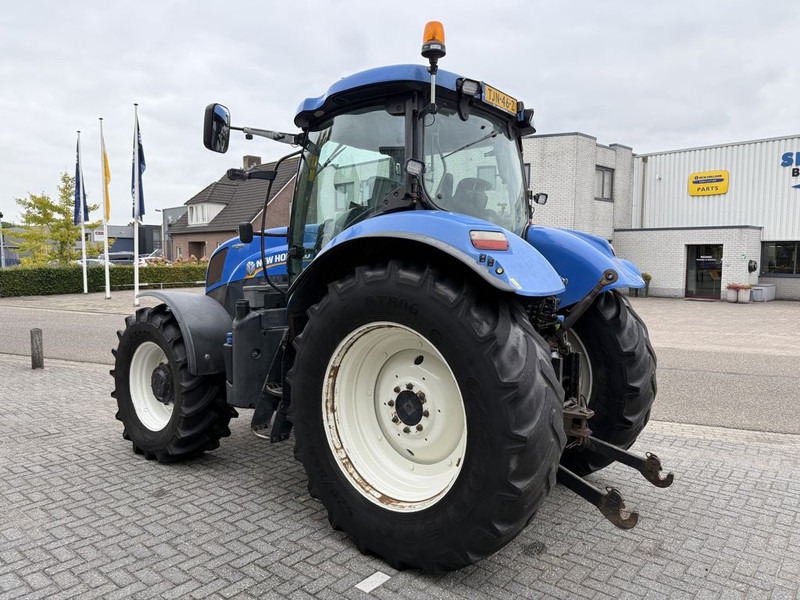 New Holland T7.210 Auto Command - Τρακτέρ: φωτογραφία 2 New Holland T7.210 Auto Command - Τρακτέρ: φωτογραφία 2