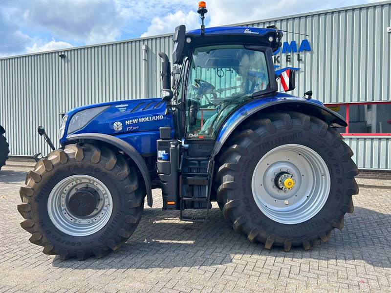 New Holland T7.300 AC New Gen Blue Power DEMO - Τρακτέρ: φωτογραφία 2 New Holland T7.300 AC New Gen Blue Power DEMO - Τρακτέρ: φωτογραφία 2