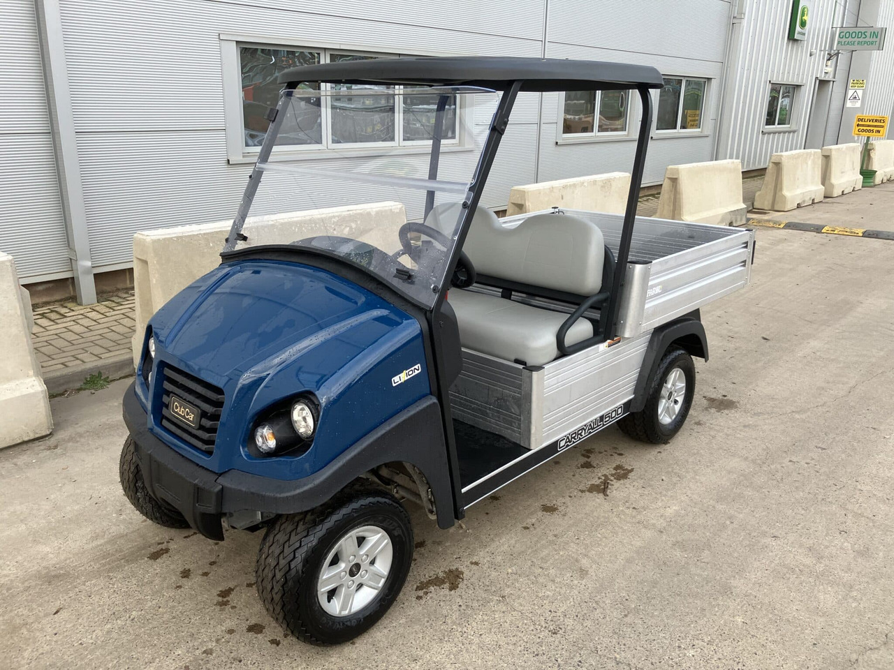 Club Car Carryall 500 w/ New Li-On Battery - Τετράκλινα: φωτογραφία 1 Club Car Carryall 500 w/ New Li-On Battery - Τετράκλινα: φωτογραφία 1