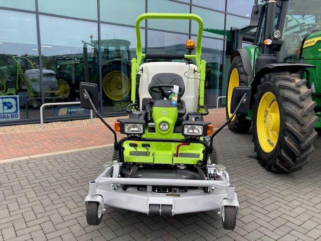 Grillo FD900 Outfront Cut & Collect - Χλοοκοπτικό: φωτογραφία 3 Grillo FD900 Outfront Cut & Collect - Χλοοκοπτικό: φωτογραφία 3