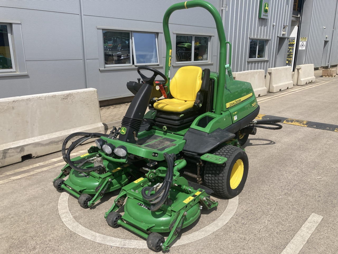 JD 7400A triple rotary mower - Χλοοκοπτικό: φωτογραφία 1 JD 7400A triple rotary mower - Χλοοκοπτικό: φωτογραφία 1