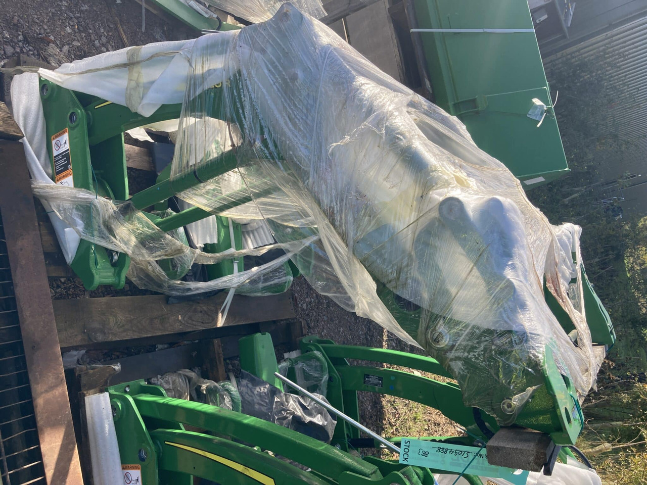 John Deere 120R Front Loader - Φορτωτησ για τρακτερ: φωτογραφία 2 John Deere 120R Front Loader - Φορτωτησ για τρακτερ: φωτογραφία 2