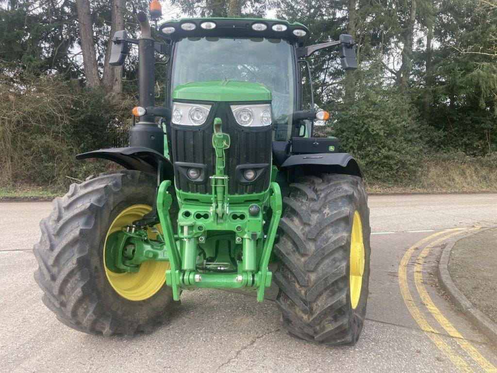 John Deere 6215R - Τρακτέρ: φωτογραφία 3 John Deere 6215R - Τρακτέρ: φωτογραφία 3