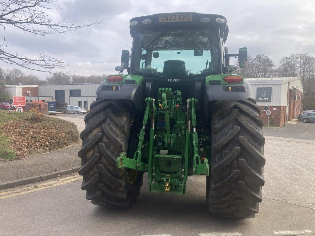 John Deere 6215R - Τρακτέρ: φωτογραφία 4 John Deere 6215R - Τρακτέρ: φωτογραφία 4