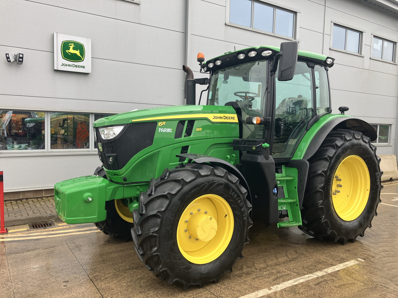 John Deere 6R 185 - Τρακτέρ: φωτογραφία 1 John Deere 6R 185 - Τρακτέρ: φωτογραφία 1