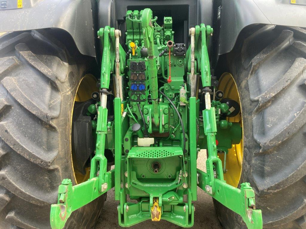 John Deere 6R 215 - Τρακτέρ: φωτογραφία 5 John Deere 6R 215 - Τρακτέρ: φωτογραφία 5