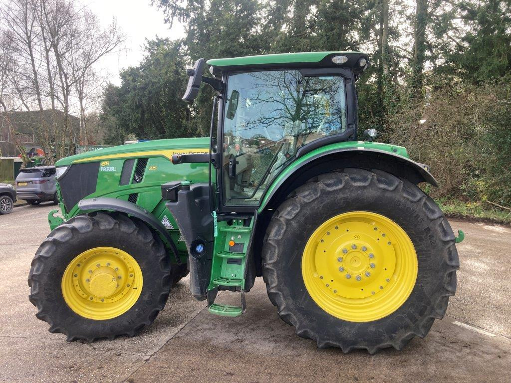 John Deere 6R 215 - Τρακτέρ: φωτογραφία 1 John Deere 6R 215 - Τρακτέρ: φωτογραφία 1