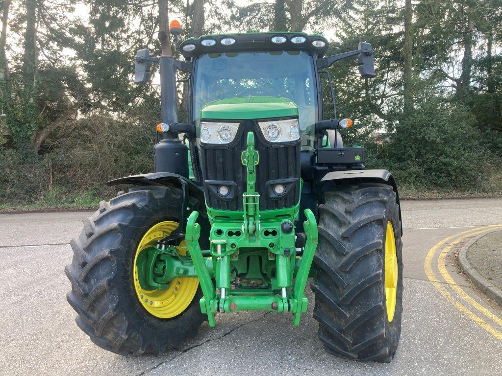 John Deere 6R 215 - Τρακτέρ: φωτογραφία 3 John Deere 6R 215 - Τρακτέρ: φωτογραφία 3