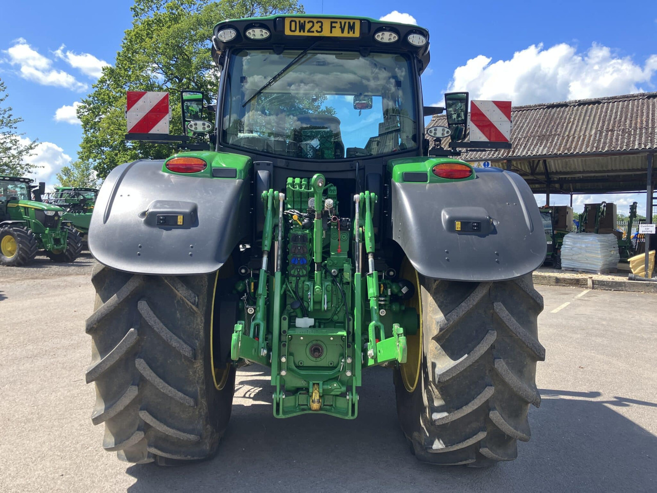 John Deere 6R 215 - Τρακτέρ: φωτογραφία 4 John Deere 6R 215 - Τρακτέρ: φωτογραφία 4