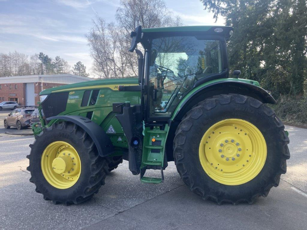 John Deere 6R 215 - Τρακτέρ: φωτογραφία 3 John Deere 6R 215 - Τρακτέρ: φωτογραφία 3