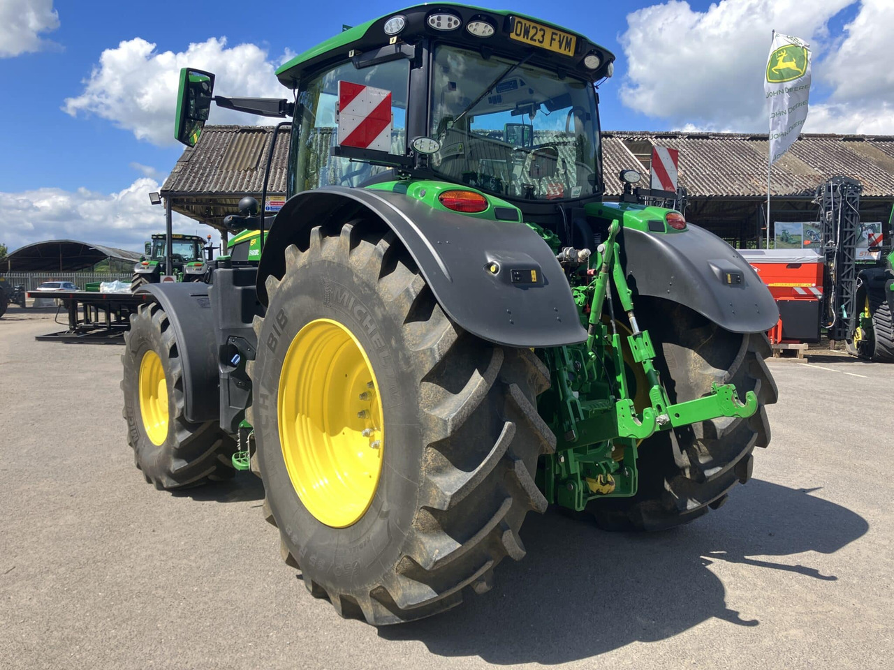 John Deere 6R 215 - Τρακτέρ: φωτογραφία 3 John Deere 6R 215 - Τρακτέρ: φωτογραφία 3