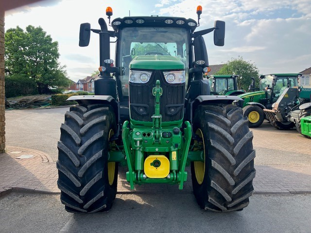 John Deere 6R 250 - Τρακτέρ: φωτογραφία 3 John Deere 6R 250 - Τρακτέρ: φωτογραφία 3