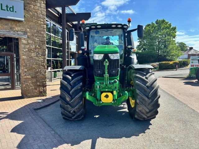 John Deere 6R 250 - Τρακτέρ: φωτογραφία 2 John Deere 6R 250 - Τρακτέρ: φωτογραφία 2