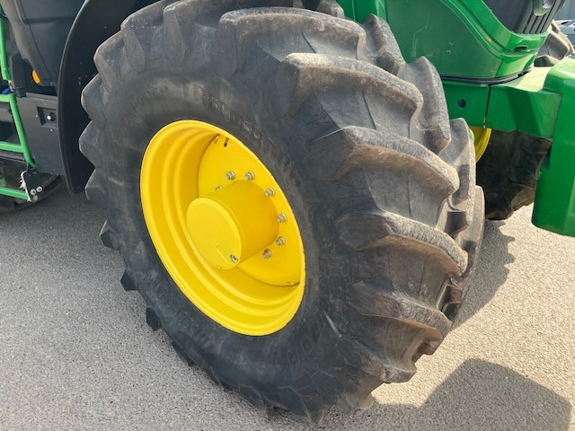 John Deere 6R 250 - Τρακτέρ: φωτογραφία 5 John Deere 6R 250 - Τρακτέρ: φωτογραφία 5