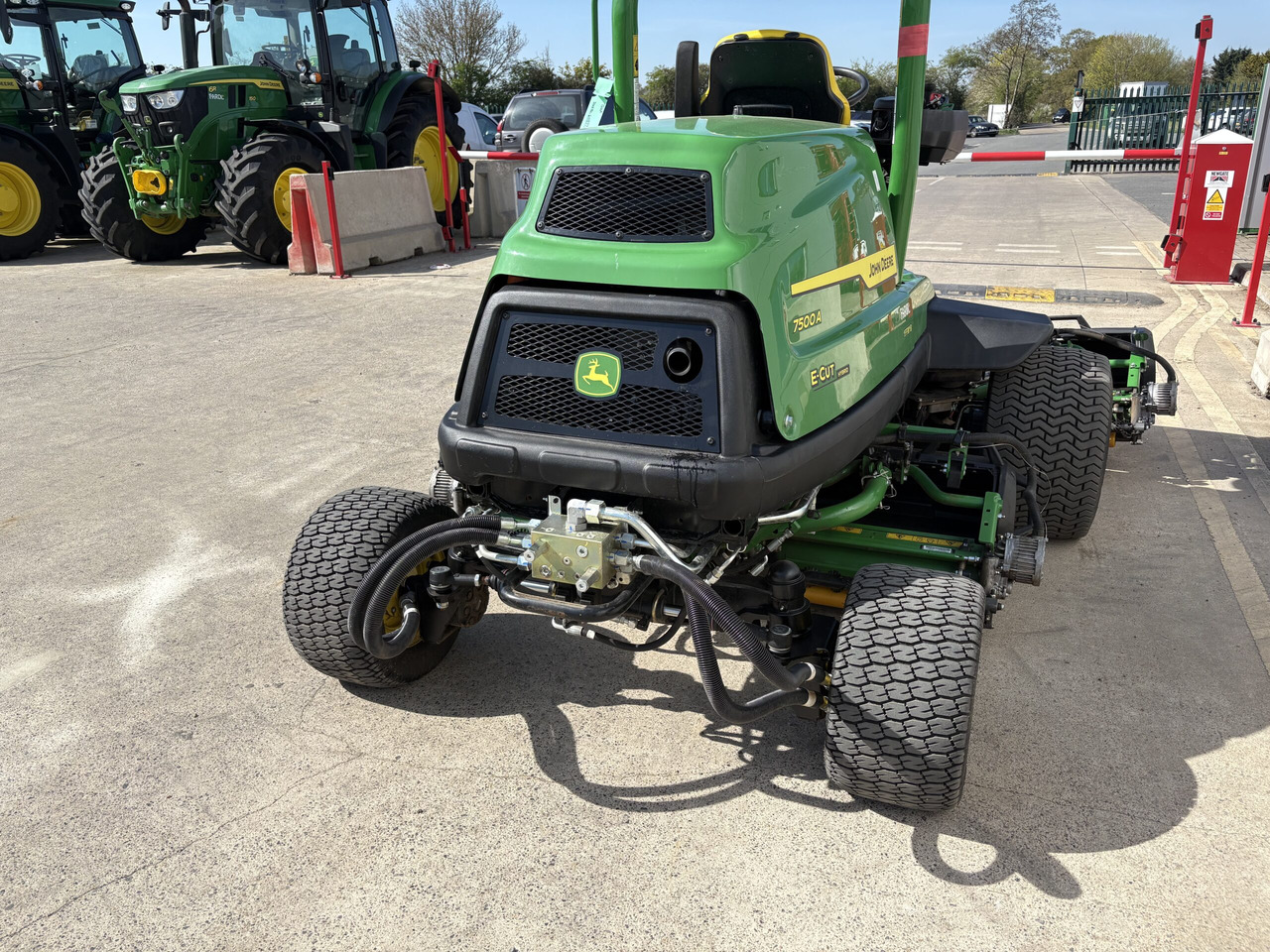 John Deere 7500A E-Cut - Χλοοκοπτικό: φωτογραφία 4 John Deere 7500A E-Cut - Χλοοκοπτικό: φωτογραφία 4